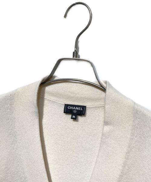 CHANEL（シャネル）CHANEL (シャネル) ココマークボタンカシミヤカーディガン アイボリー サイズ:36の古着・服飾アイテム