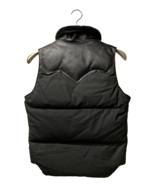 RockyMountainFeatherBed（ロッキーマウンテンフェザーベッド）RockyMountainFeatherBed (ロッキーマウンテンフェザーベッド) BEAUTY&YOUTH (ビューティーアンドユース) レザーヨークダウンベスト ブラック サイズ:SIZE 36の古着・服飾アイテム