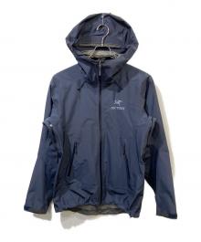ARC'TERYX（アークテリクス）の古着「BETA LT JACKET」｜ネイビー