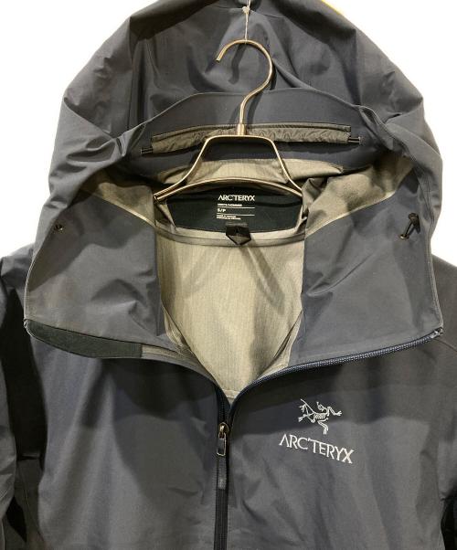 ARC'TERYX（アークテリクス）ARC'TERYX (アークテリクス) BETA LT JACKET ネイビー サイズ:Sの古着・服飾アイテム