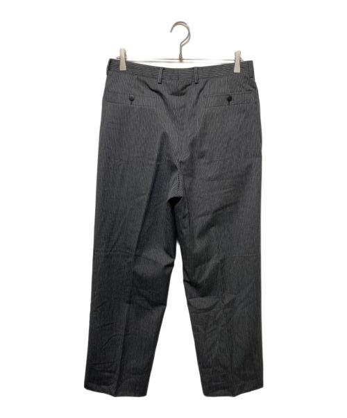 GIORGIO ARMANI（ジョルジオアルマーニ）GIORGIO ARMANI (ジョルジオアルマーニ) 2タックストライプスラックス グレー サイズ:48の古着・服飾アイテム