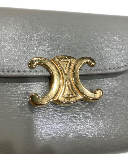 CELINE（セリーヌ）CELINE (セリーヌ) スモール フラップ ウォレット トリオンフ ベージュの古着・服飾アイテム