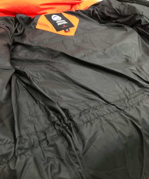 CANADA GOOSE（カナダグース）CANADA GOOSE (カナダグース) ダウンコート オレンジ サイズ:Sの古着・服飾アイテム