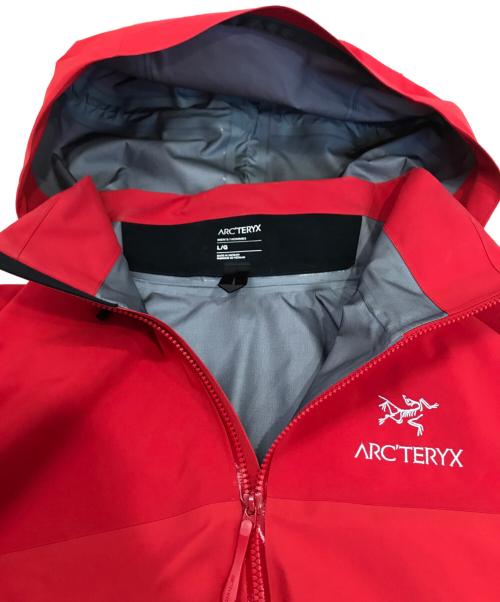 ARC'TERYX（アークテリクス）ARC'TERYX (アークテリクス) BETA AR JACKET/ベータ AR ジャケット レッド サイズ:Lの古着・服飾アイテム