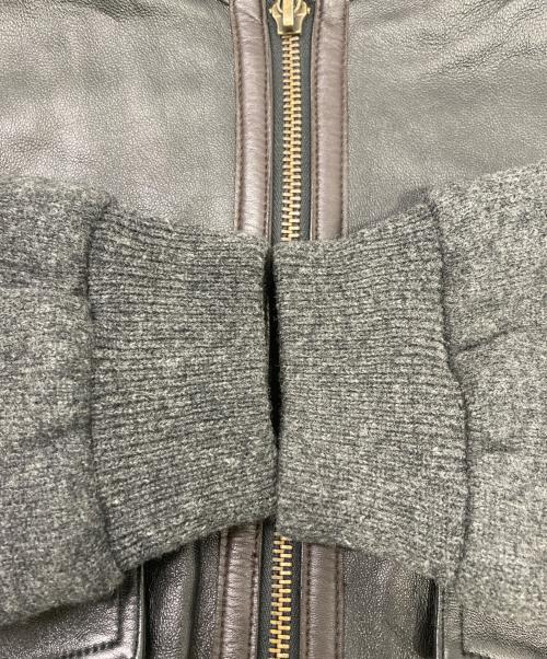 VAZIIE SPORT（バジエスポーツ）VAZIIE SPORT (バジエスポーツ) 袖切り替えラムレザージャケット グレー サイズ:48の古着・服飾アイテム