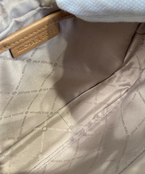 MICHAEL KORS（マイケル・コース）MICHAEL KORS (マイケルコース) ショルダーバッグ ブラウンの古着・服飾アイテム