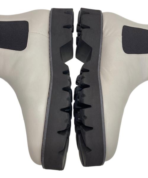 卑弥呼（ヒミコ）卑弥呼 (ヒミコ) 撥水レザーサイドゴアトラックソールブーツ ベージュ サイズ:25.5cmの古着・服飾アイテム