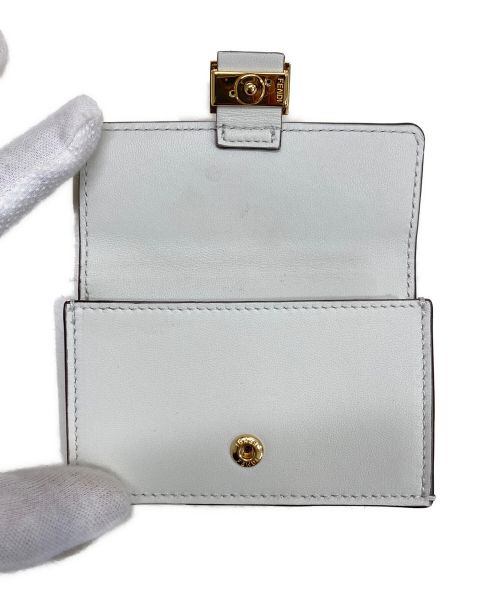 FENDI（フェンディ）FENDI (フェンディ) バゲット カードケース ホワイトの古着・服飾アイテム