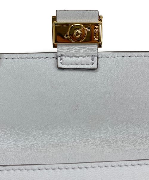 FENDI（フェンディ）FENDI (フェンディ) バゲット カードケース ホワイトの古着・服飾アイテム