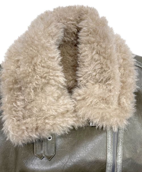 MURUA（ムルーア）MURUA (ムルーア) ヴィンテージライクショートフェイクムートン ジャケット カーキ サイズ:Fの古着・服飾アイテム