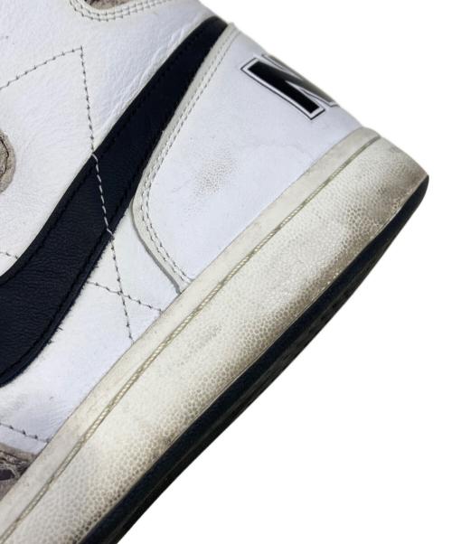 NIKE（ナイキ）NIKE (ナイキ) スニーカー ホワイト×グレー サイズ:27.5cmの古着・服飾アイテム