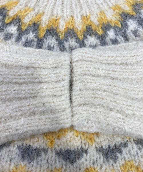 porter des boutons（ポルテデブトン）porter des boutons (ポルテデブトン) 求心ニット アイボリー サイズ:-の古着・服飾アイテム