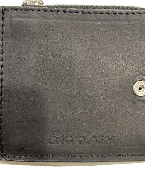 ISAMU KATAYAMA BACKLASH（イサムカタヤマ・バックラッシュ）ISAMU KATAYAMA BACKLASH (イサムカタヤマ・バックラッシュ) 二つ折り財布の古着・服飾アイテム