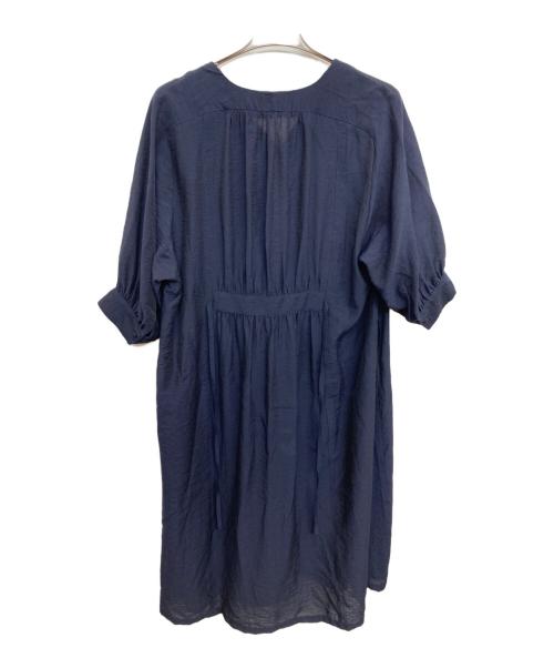 porter des boutons（ポルテデブトン）porter des boutons (ポルテデブトン) Vネックワンピース ブラック サイズ:無しの古着・服飾アイテム