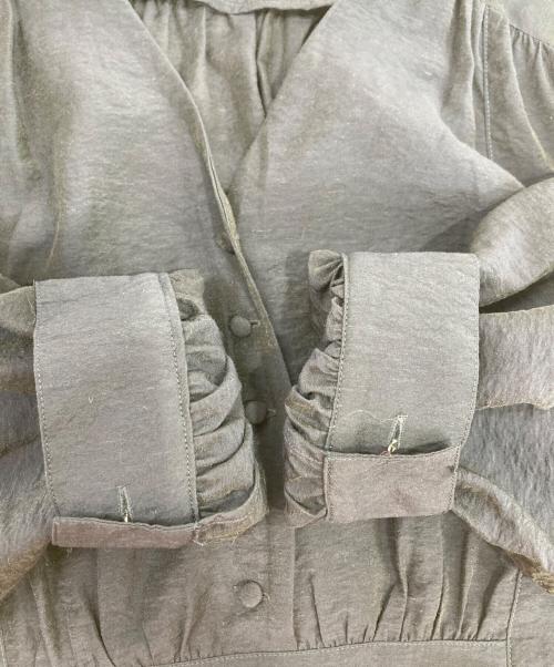 porter des boutons（ポルテデブトン）porter des boutons (ポルテデブトン) Vネックワンピース ブラック サイズ:無しの古着・服飾アイテム