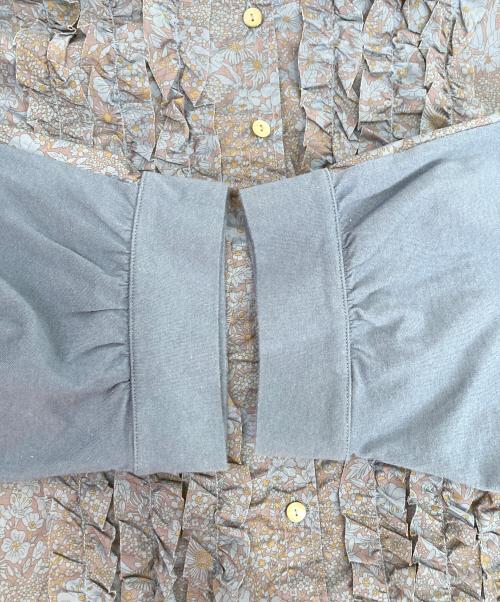 porter des boutons（ポルテデブトン）porter des boutons (ポルテデブトン) 半袖ブラウス ブルー サイズ:不明 未使用品の古着・服飾アイテム