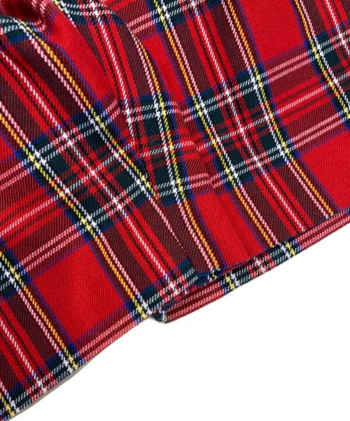 GIVENCHY（ジバンシィ）GIVENCHY (ジバンシィ) ハーフパンツ レッド サイズ:40の古着・服飾アイテム