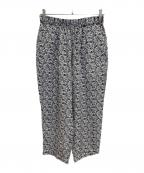 kurashi&trips publishingクラシアンドトリップス パブリッシング）の古着「リバティ柄のイージーパンツ」｜ホワイト×グレー