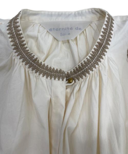 eternitedesoi-e（エテルニテドゥソワ）eternitedesoi-e (エテルニテドゥソワ) 刺繍ワンピース アイボリー サイズ:1の古着・服飾アイテム