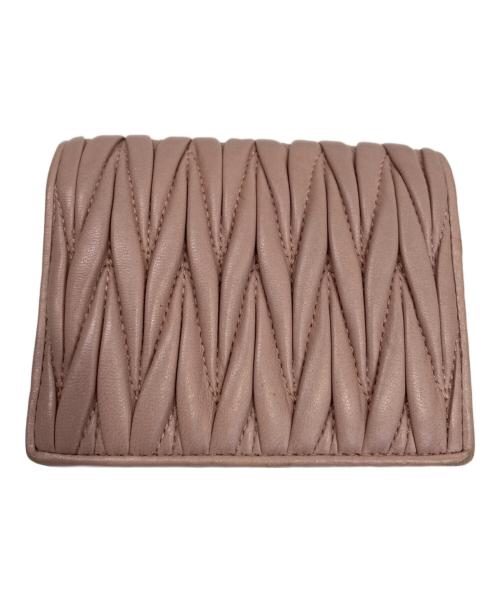 MIU MIU（ミュウミュウ）MIU MIU (ミュウミュウ) マテラッセレザー コンパクトウォレット ピンクの古着・服飾アイテム