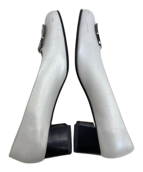 Salvatore Ferragamo（サルヴァトーレ フェラガモ）Salvatore Ferragamo (サルヴァトーレ フェラガモ) パンプス ホワイト サイズ:6 1/2の古着・服飾アイテム