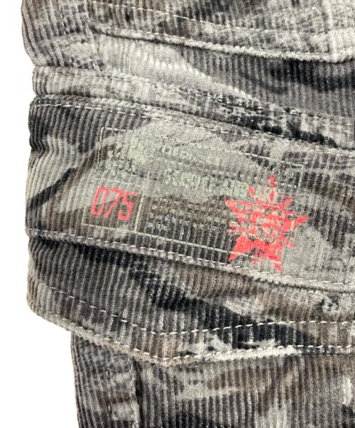 OAKLEY（オークリー）OAKLEY (オークリー) カモフラコーデュロイパンツ グレー サイズ:76㎝(W30)の古着・服飾アイテム