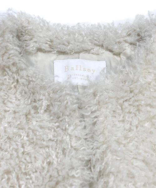 BALLSEY（ボールジィ）BALLSEY (ボールジィ) プードルファークルーネックジレ アイボリー サイズ:Sの古着・服飾アイテム