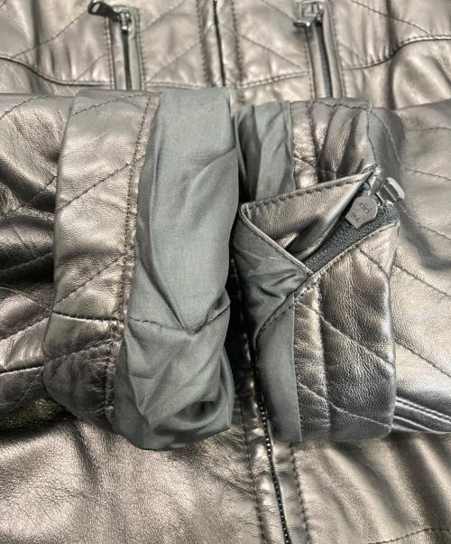 BOSS HUGO BOSS（ボス ヒューゴボス）BOSS HUGO BOSS (ボス ヒューゴボス) 中綿ラムレザーブルゾン ブラック サイズ:052の古着・服飾アイテム