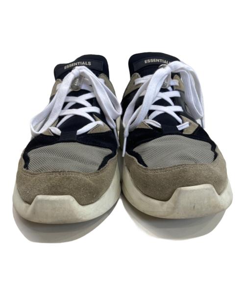 FOG ESSENTIALS（フィアオブゴッド エッセンシャル）FOG ESSENTIALS (フィアオブゴッド エッセンシャル) スニーカー ベージュ×ブラック サイズ:42の古着・服飾アイテム