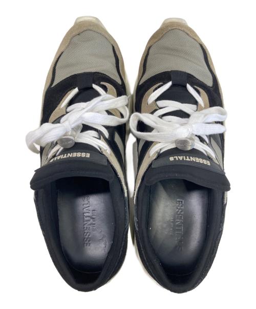 FOG ESSENTIALS（フィアオブゴッド エッセンシャル）FOG ESSENTIALS (フィアオブゴッド エッセンシャル) スニーカー ベージュ×ブラック サイズ:42の古着・服飾アイテム