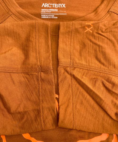 ARC'TERYX（アークテリクス）ARC'TERYX (アークテリクス) Ionia Merino Wool Logo Short Sleeve Tee オレンジ サイズ:XSの古着・服飾アイテム