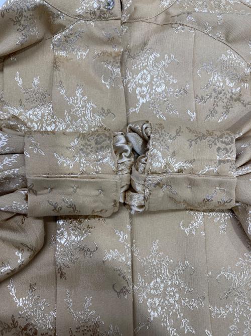 juemi（ジュエミ）juemi (ジュエミ) ブラウス ベージュ サイズ:FREEの古着・服飾アイテム