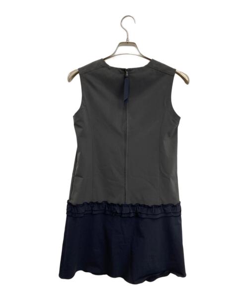 FOXEY NEWYORK（フォクシーニューヨーク）FOXEY NEWYORK (フォクシーニューヨーク) ノースリーブレイニーワンピース グレー サイズ:40の古着・服飾アイテム