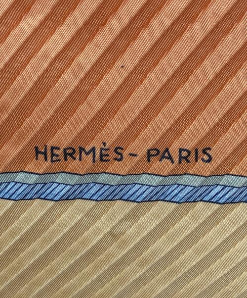 HERMES（エルメス）HERMES (エルメス) プリーツカレ オレンジの古着・服飾アイテム
