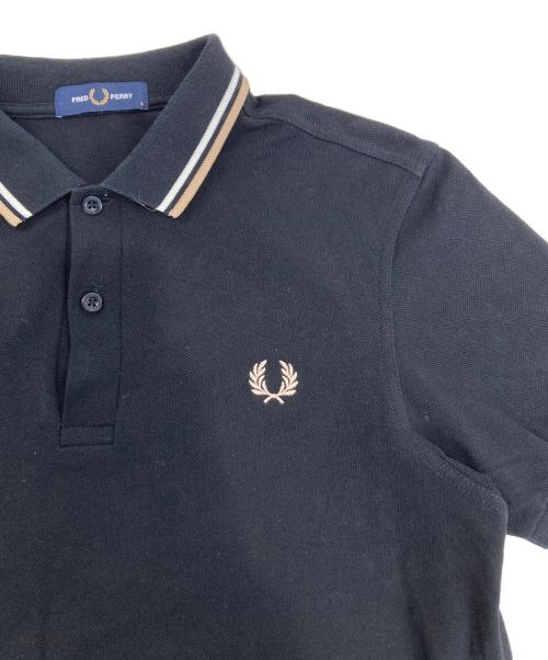 FRED PERRY（フレッドペリー）FRED PERRY (フレッドペリー) ポロシャツ ブラック サイズ:Sの古着・服飾アイテム