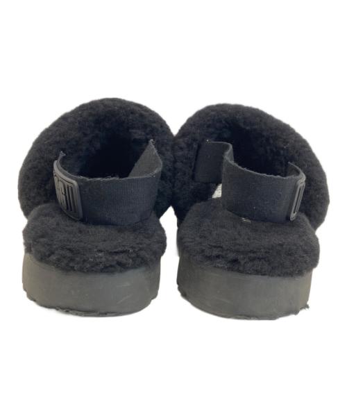 UGG（アグ）UGG (アグ) ムートンサンダル ブラック サイズ:25㎝の古着・服飾アイテム