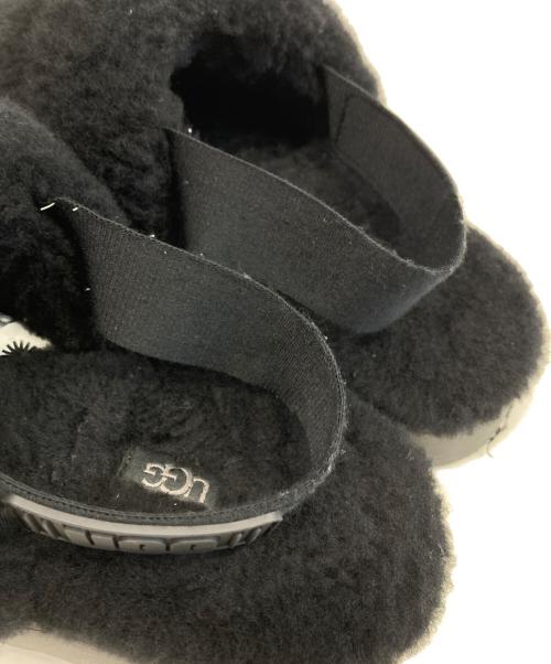 UGG（アグ）UGG (アグ) ムートンサンダル ブラック サイズ:25㎝の古着・服飾アイテム