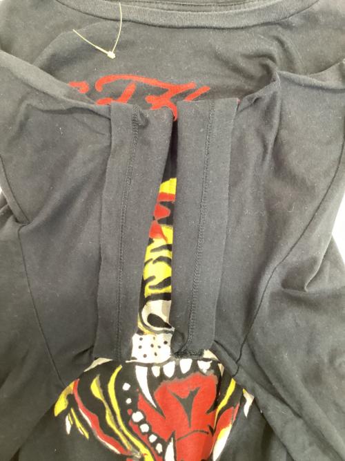 Ed Hardy（エド ハーディー）ED HARDY (エド ハーディー) Tシャツ ブラック サイズ:XLの古着・服飾アイテム