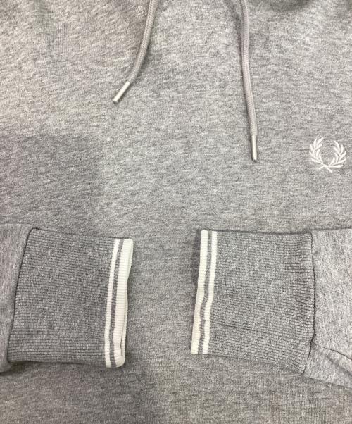 FRED PERRY（フレッドペリー）FRED PERRY (フレッドペリー) Tipped Hooded Sweatshirt グレー サイズ:Lの古着・服飾アイテム