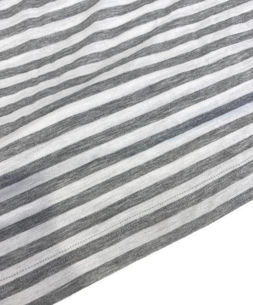 COGTHEBIGSMOKE（コグザビッグスモーク）COGTHEBIGSMOKE (コグザビッグスモーク) Tシャツ グレー サイズ:不明の古着・服飾アイテム