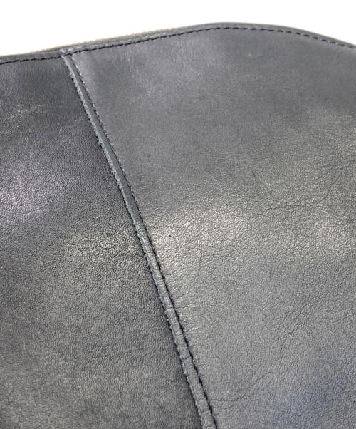 kurashi&trips publishing（クラシアンドトリップス パブリッシング）kurashi&trips publishing (クラシアンドトリップス パブリッシング) 撥水レザーショルダーバッグ ブラックの古着・服飾アイテム