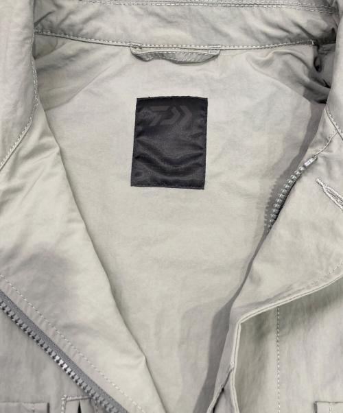 DAIWA PIER39（ダイワ ピア39）DAIWA PIER39 (ダイワ ピア39) Tech Mil Mountain Belted Jacket グレー サイズ:Lの古着・服飾アイテム