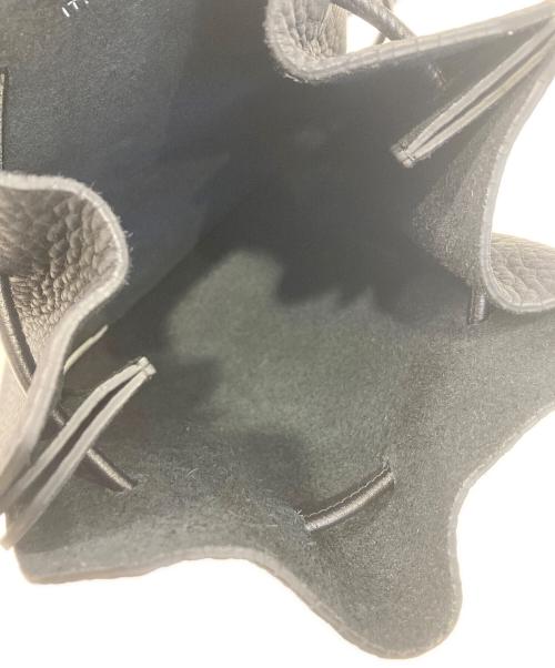 ITTI（イッチ）ITTI (イッチ) 巾着ショルダーバッグ ブラックの古着・服飾アイテム