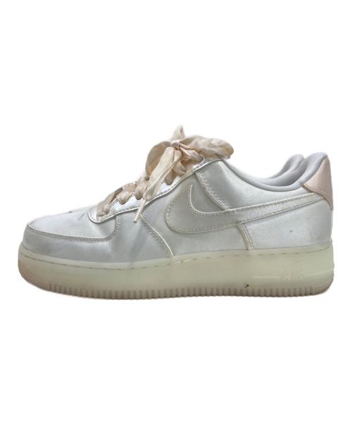 NIKE（ナイキ）NIKE (ナイキ) Air Force 1 Low '07 LV8 SAIL Barely Orange ホワイト サイズ:24.5㎝の古着・服飾アイテム