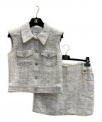 CHANELシャネル）の古着「ココマークボタン ツイードベスト/ミニスカート セットアップ」｜ホワイト