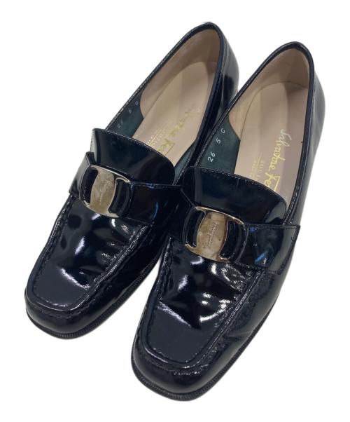 Salvatore Ferragamo（サルヴァトーレ フェラガモ）Salvatore Ferragamo (サルヴァトーレ フェラガモ) エナメルローファー ブラック サイズ:5の古着・服飾アイテム