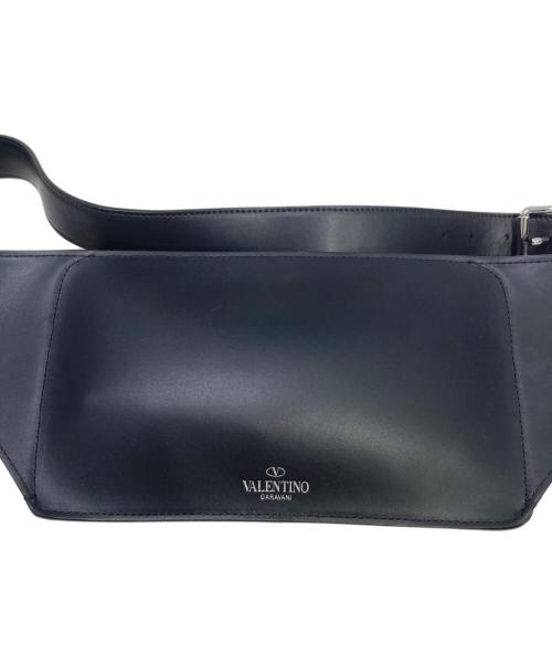 VALENTINO GARAVANI（ヴァレンティノ・ガラヴァーニ）VALENTINO GARAVANI (ヴァレンティノ・ガラヴァーニ) ボディーバッグ ブラックの古着・服飾アイテム