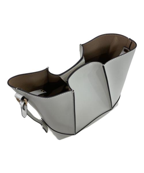 BARNEYS NEWYORK（バーニーズ・ニューヨーク）BARNEYS NEWYORK (バーニーズ・ニューヨーク) ショルダーバッグ アイボリーの古着・服飾アイテム