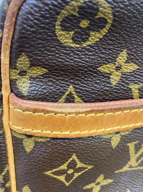 LOUIS VUITTON（ルイ ヴィトン）LOUIS VUITTON (ルイ ヴィトン) ショルダーバッグ ブラウンの古着・服飾アイテム