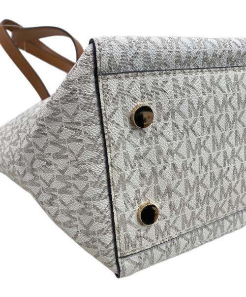 MICHAEL KORS（マイケル・コース）MICHAEL KORS (マイケル・コース) トートバッグ ホワイト×ブラウンの古着・服飾アイテム